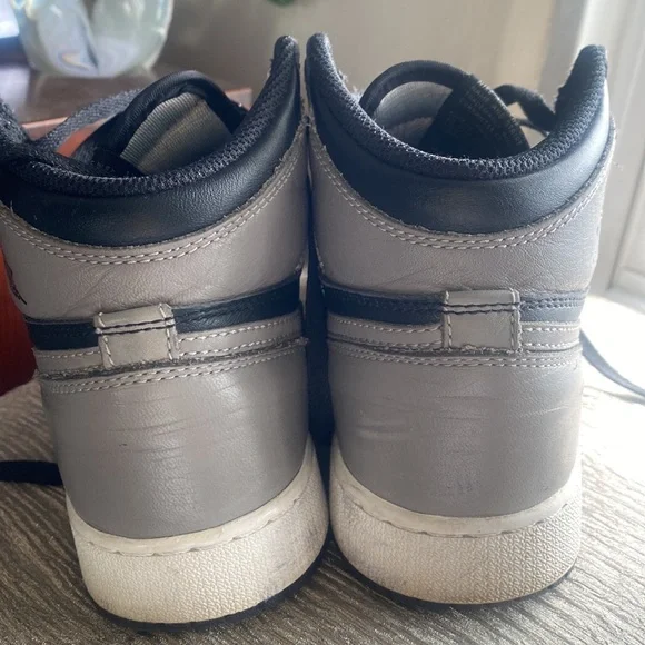 Nike Air Jordan Shoes - Picture 5 of 9